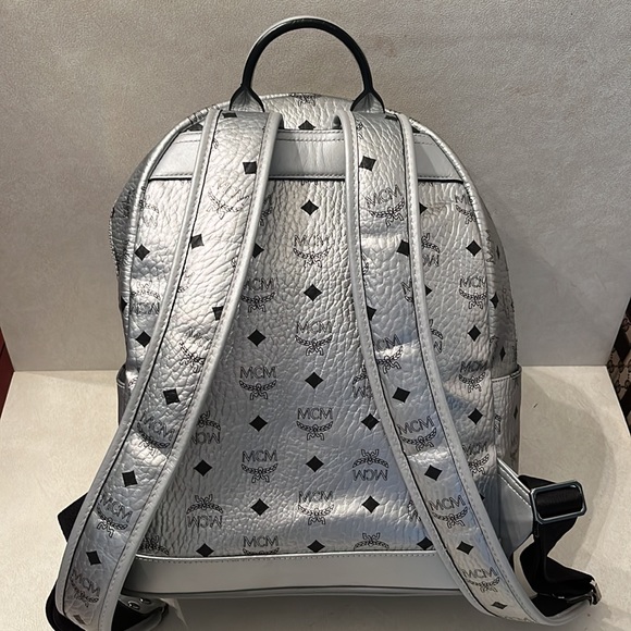 MCM Trilogie Backpack in Berlin Silver ~ size 37 - Picture 5 of 14